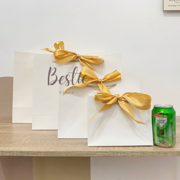 Bestie Tas Paperbag Kantong Karton Hadiah Hampers Souvenir Goodie Bag Polos Elegant Premium Dapat Pita Banyak Ukuran - Image 7