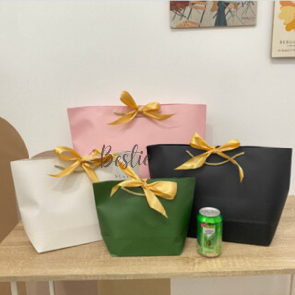 Tas Paperbag Paper Bag Kantong Karton Hadiah Kado Sovenir Goodiebag Cantik Polos Banyak Warna Dapat Pita Premium - Image 4