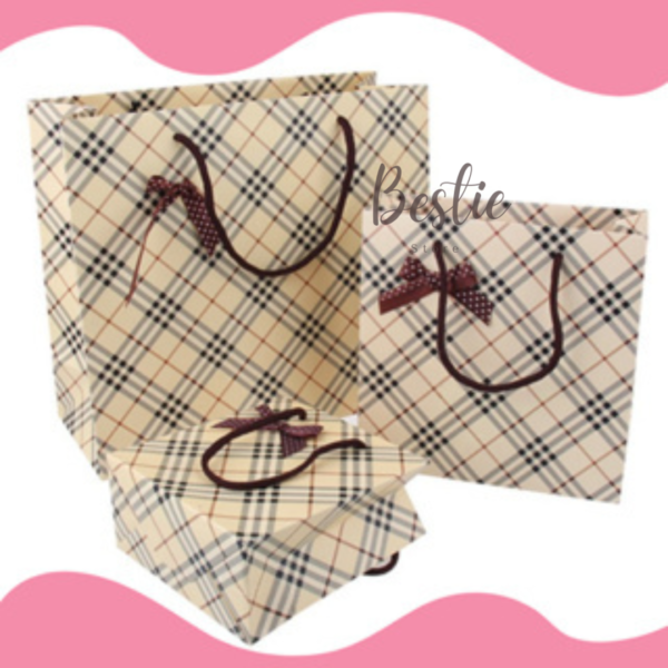 Paper Bag Paperbag Cantik Kantong Karton Korea Premium Tebal Tas Bungkusan Hadiah Kado Motif Kotak Elegant